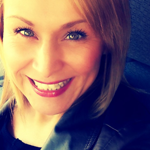 Meet your Posher, Maria - Picture 1 of 1